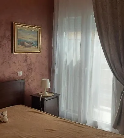 Roses Peraia (Thessaloniki)