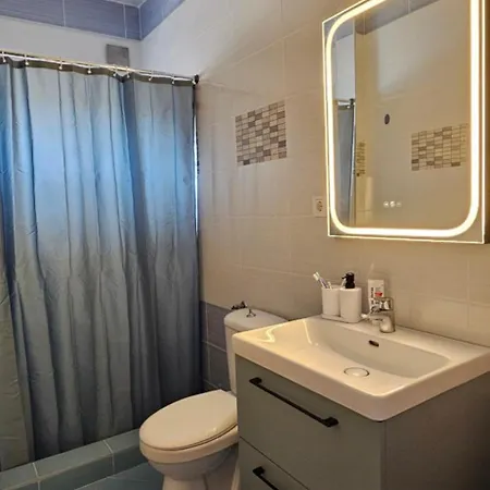 Roses Peraia (Thessaloniki)