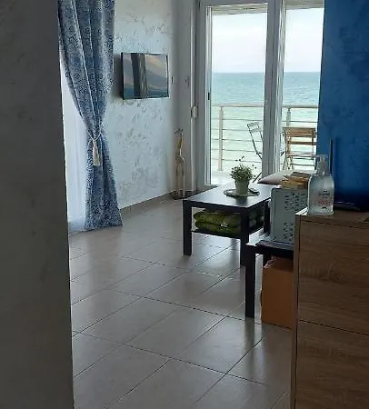 Apartament Roses Peraía