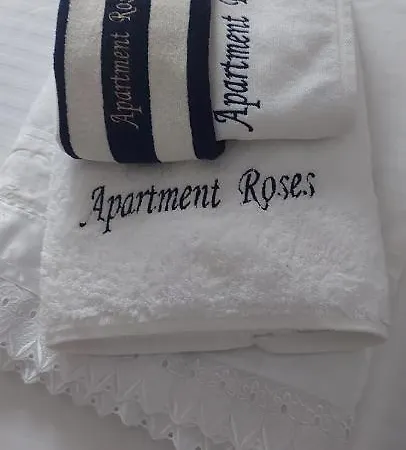 Roses * Peraía
